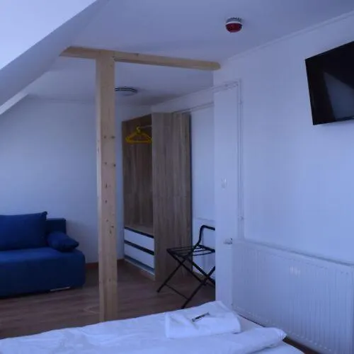 Szivarvany Vendeghaz Badacsony * בדקסוניטומאי