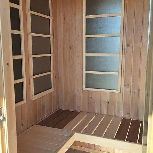 Szivarvany Vendeghaz Badacsony * בדקסוניטומאי