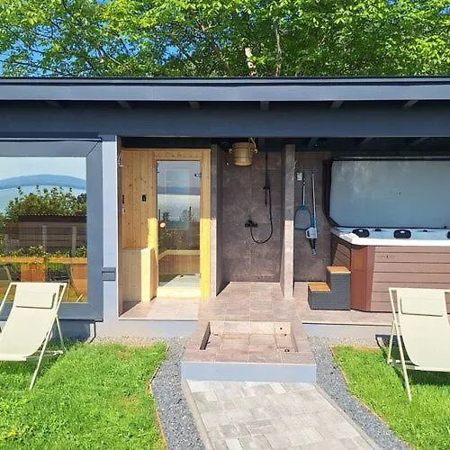 Szivarvany Vendeghaz Badacsony בית הארחה